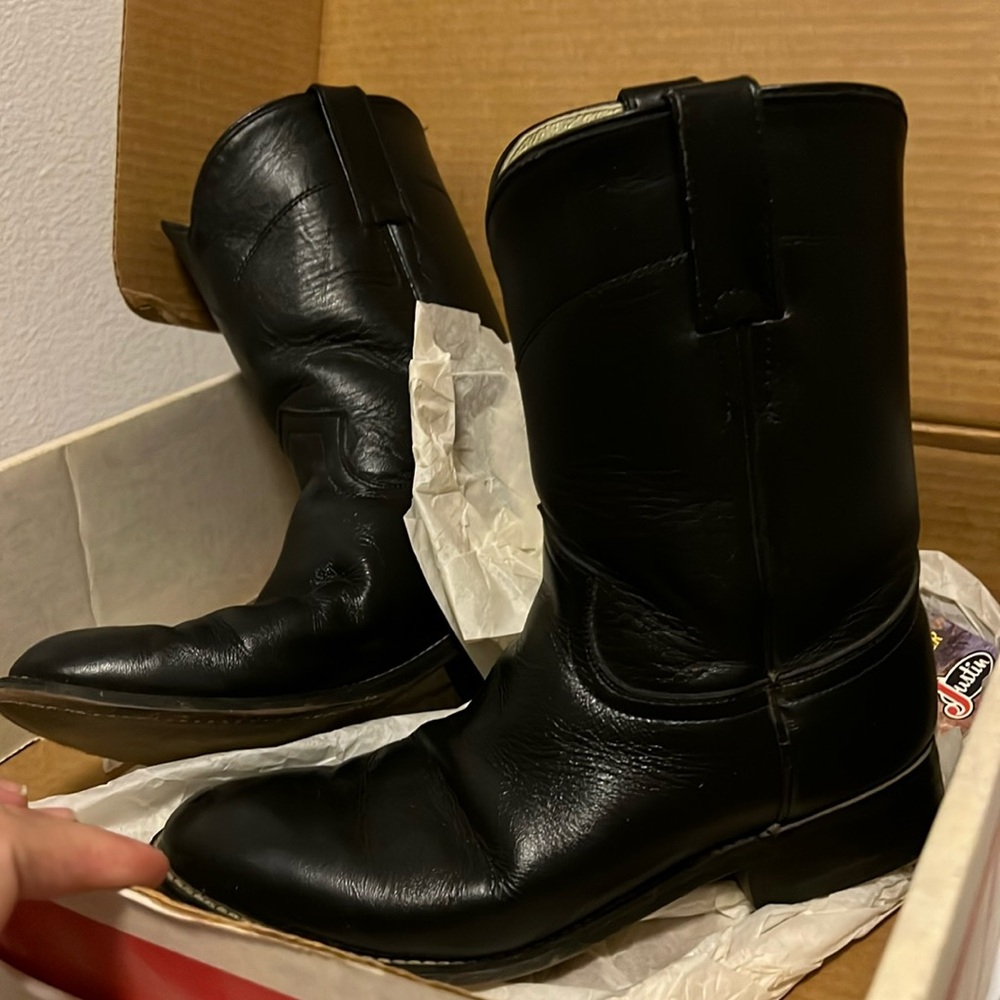 cowgirl boots